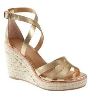 NWOB - Banana Republic Bridge Espadrille Gold Leather Strappy Wedge Sandals - 9M